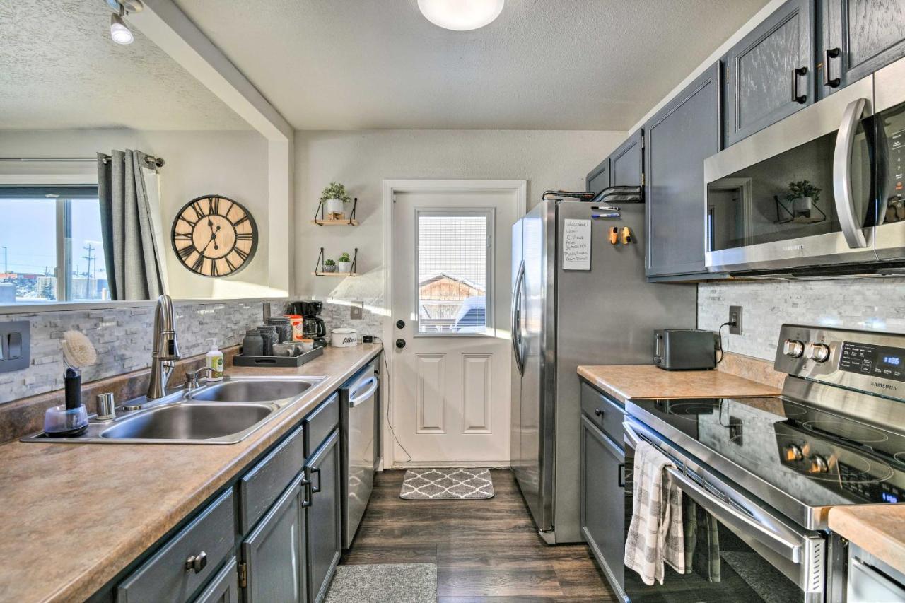Updated Townhome Near Airport And Shopping! Anchorage Exterior photo